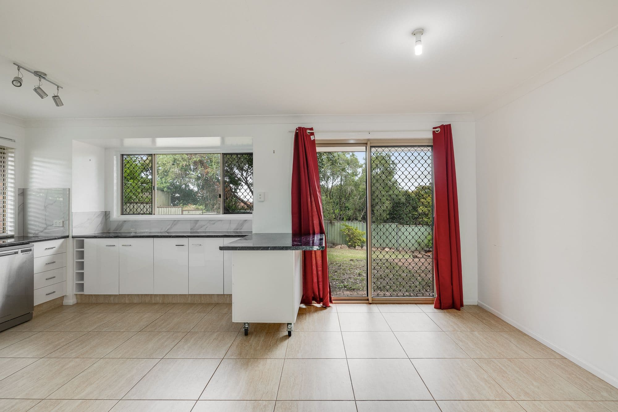 8 Lindemann Court, Wilsonton Heights QLD 4350, Wilsonton Heights - Thumbnail 4