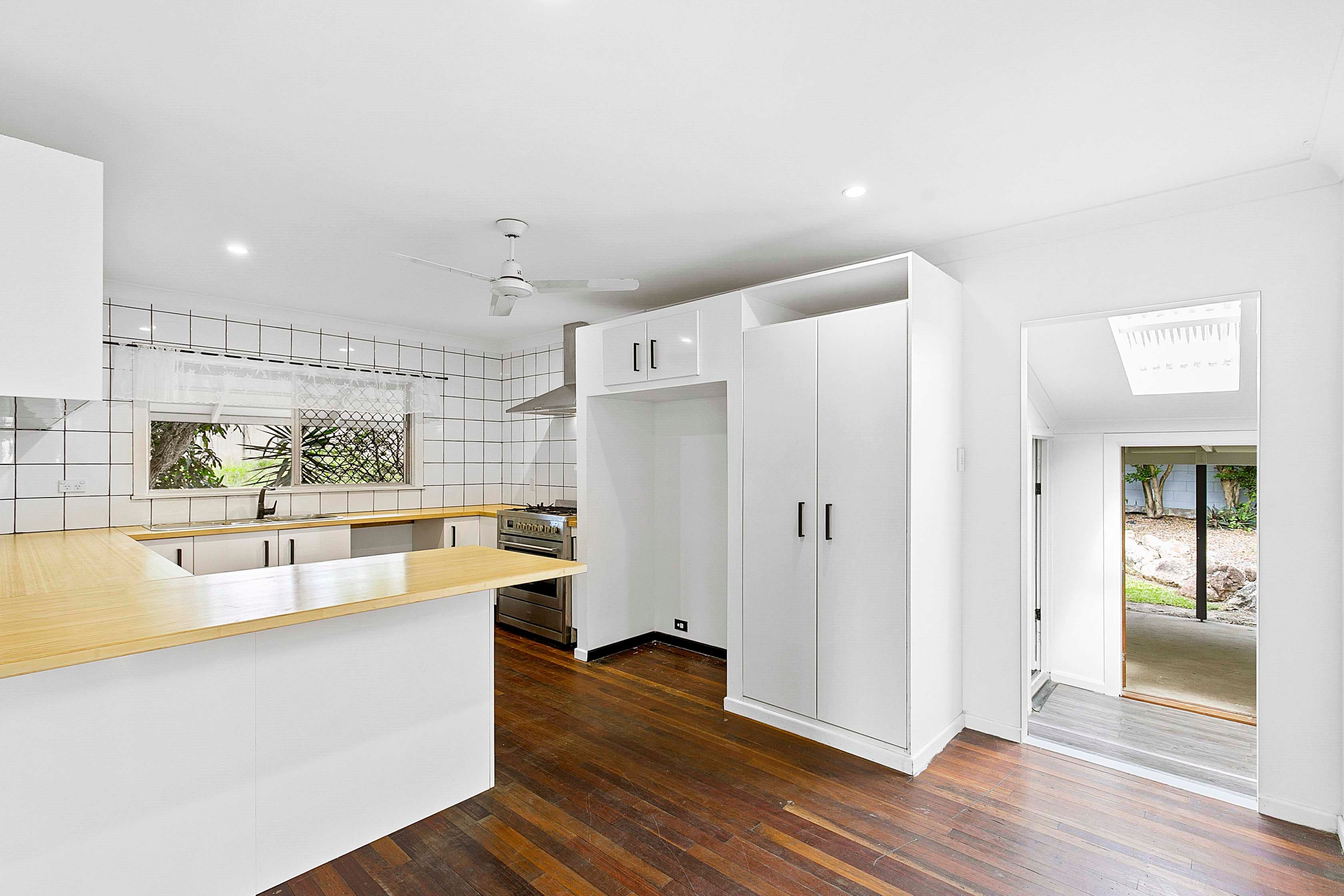 331 Boat Harbour Drive, Scarness QLD 4655, Scarness - Thumbnail 4