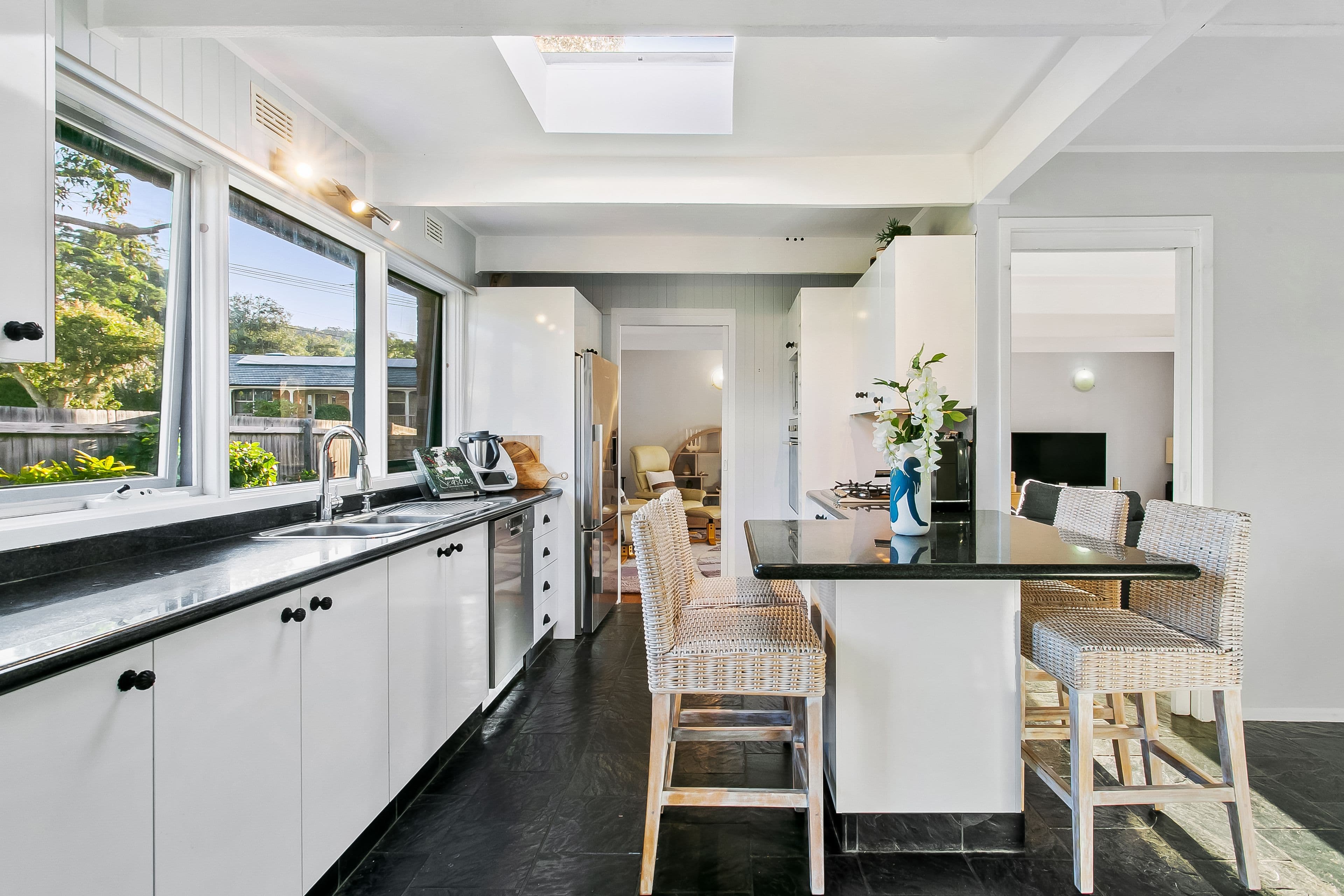 18 Minmai Road, Mona Vale NSW 2103, Mona Vale - Thumbnail 3
