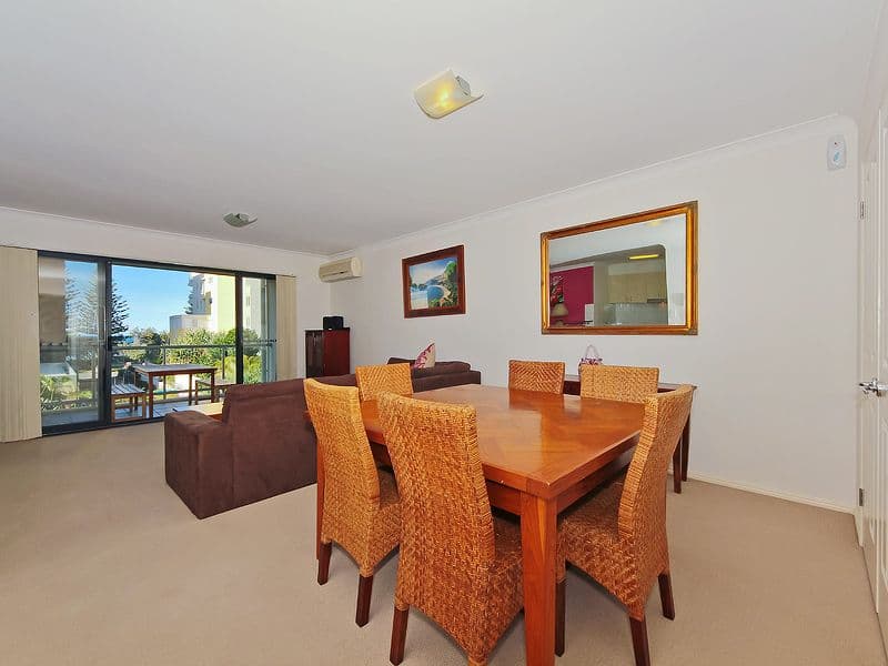 6 Fifth Avenue, BURLEIGH HEADS QLD 4220, Burleigh Heads - Thumbnail 4