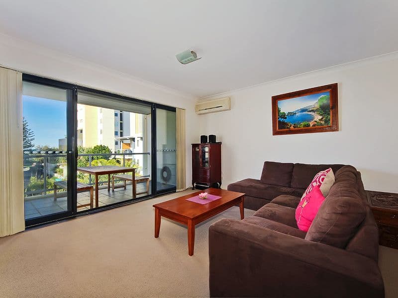 6 Fifth Avenue, BURLEIGH HEADS QLD 4220, Burleigh Heads - Thumbnail 5