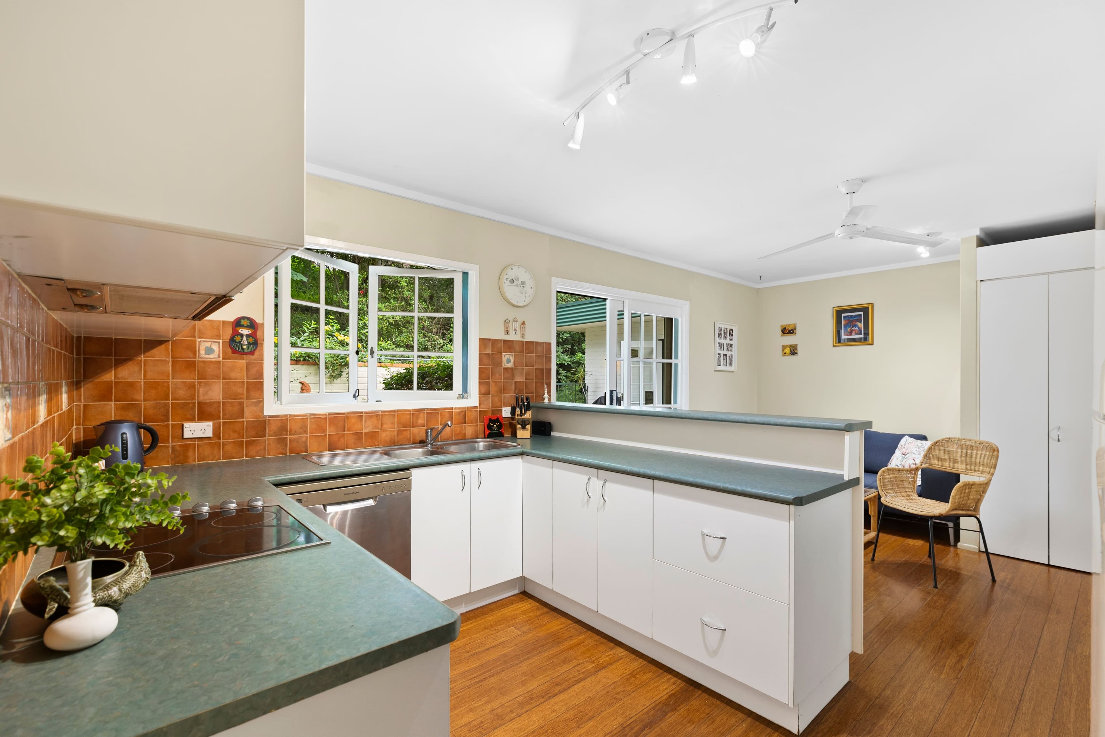 14 Eaglie Street, Chapel Hill QLD 4069, Chapel Hill - Thumbnail 4
