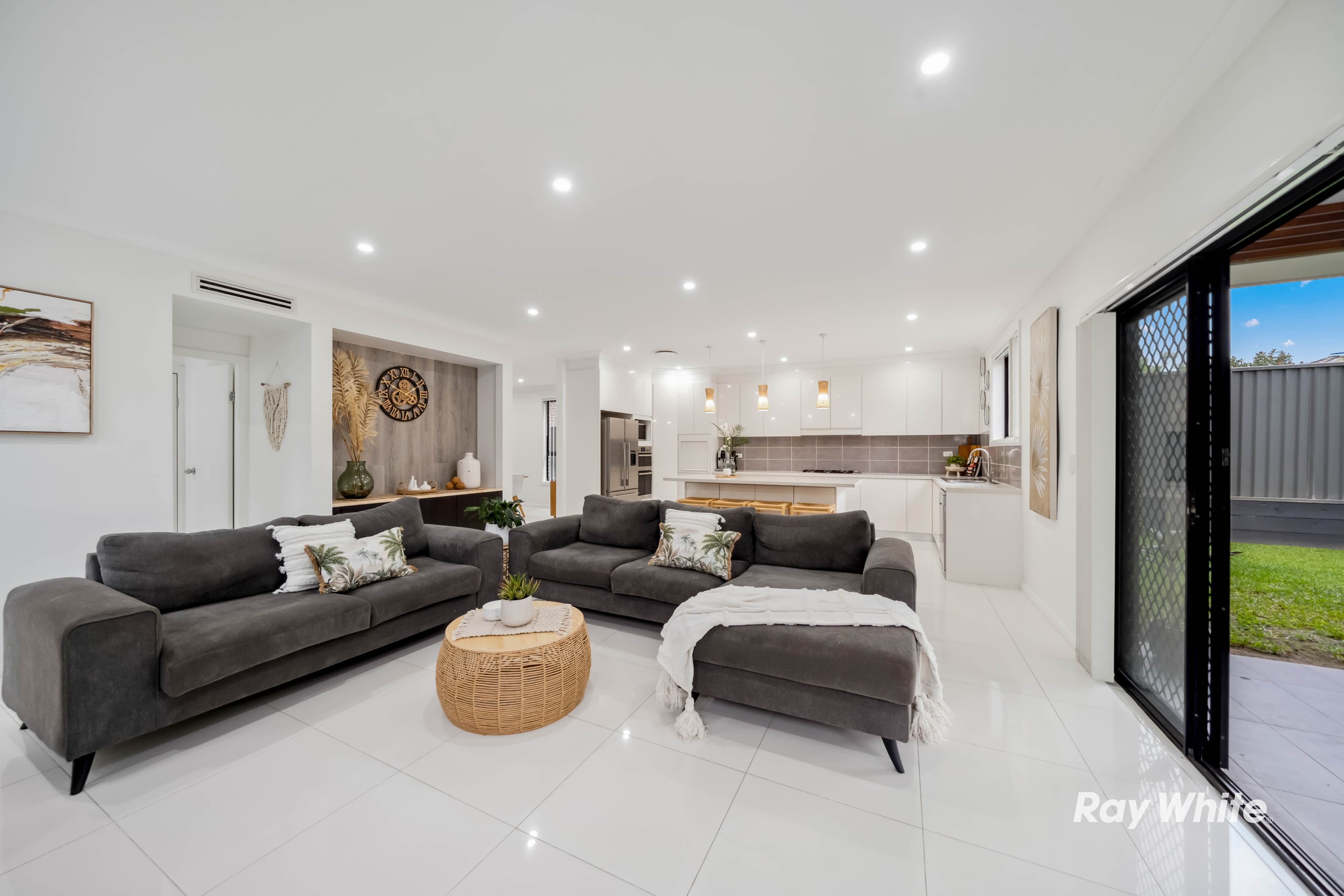 31 Grantham Street (Grantham Farm), Riverstone NSW 2765, Riverstone - Thumbnail 2