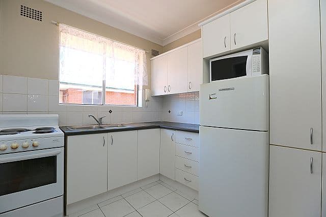 39 Augusta Street, PUNCHBOWL NSW 2196, Punchbowl - Thumbnail 2