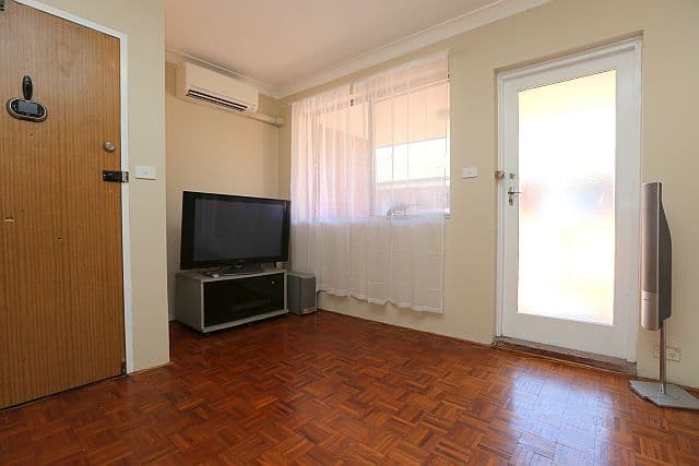39 Augusta Street, PUNCHBOWL NSW 2196, Punchbowl - Thumbnail 3