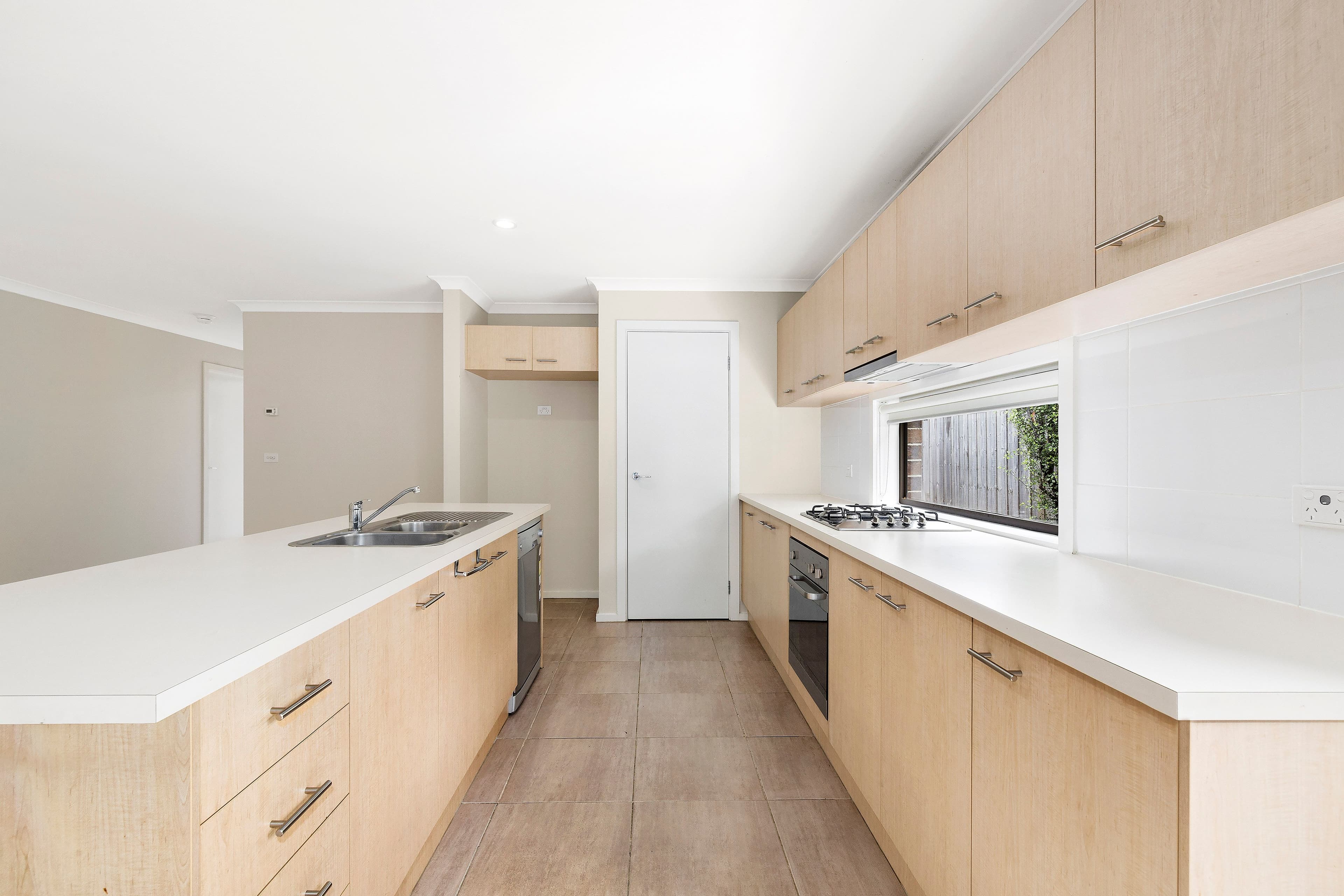 2 Sunningdale Road, Doreen VIC 3754, Doreen - Thumbnail 2