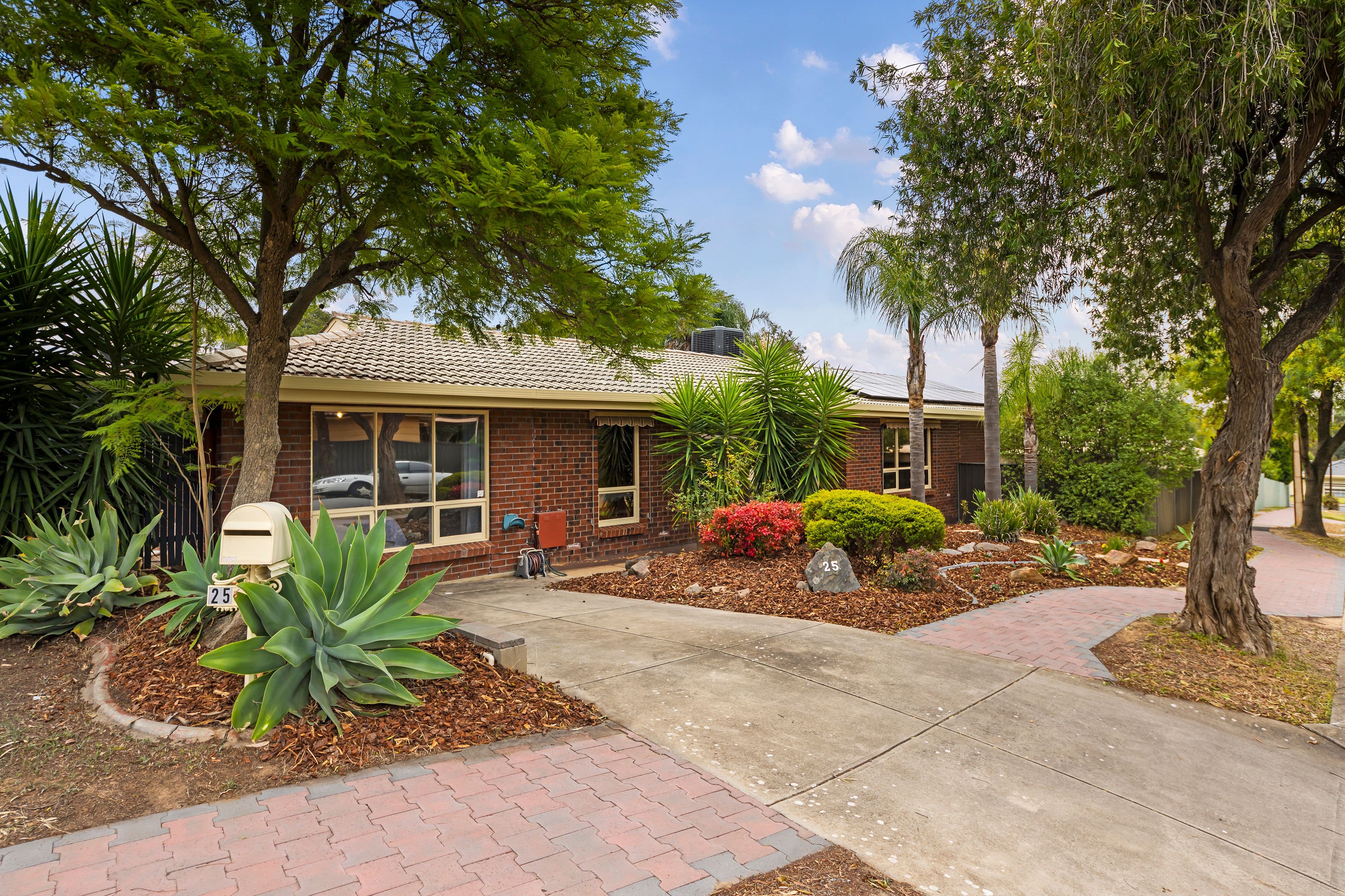 25 Pringle Avenue, Surrey Downs SA 5126, Surrey Downs - Image 1