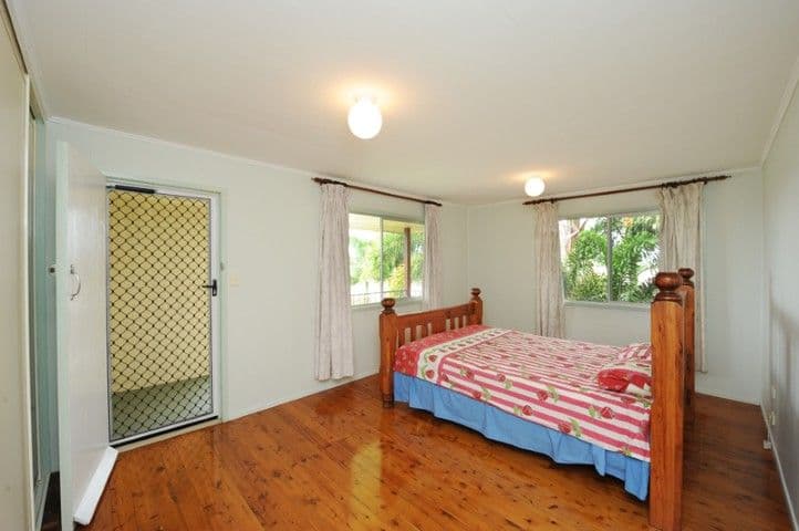 72 Aerodrome Road, CLINTON QLD 4680, Clinton - Thumbnail 6