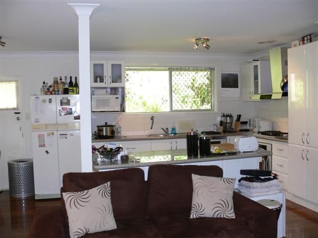 1 Dodwell Street, Holland Park West QLD 4121, Holland Park West - Thumbnail 4
