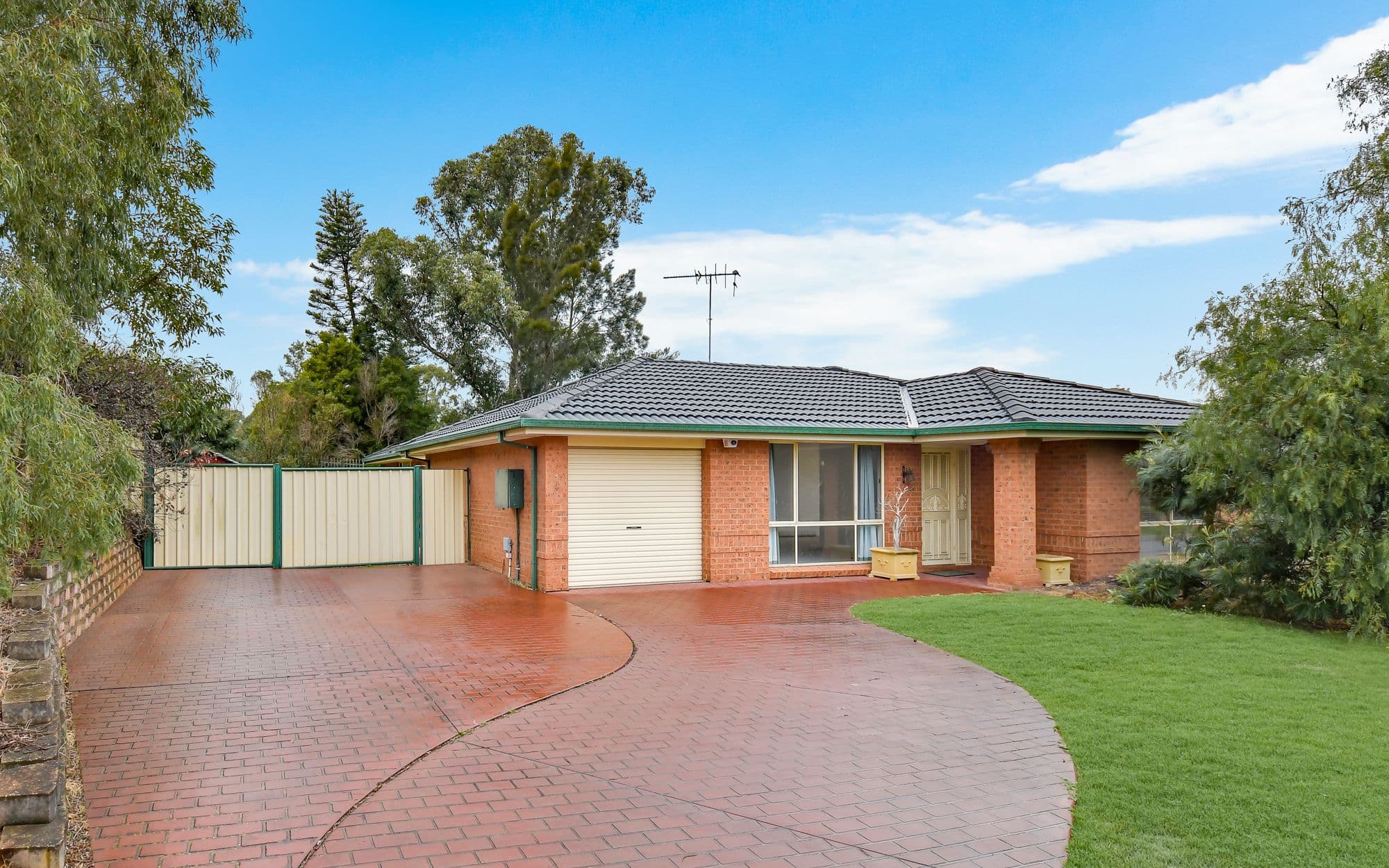 23 Mclaughlin Circuit, Bradbury NSW 2560, Bradbury - Image 1