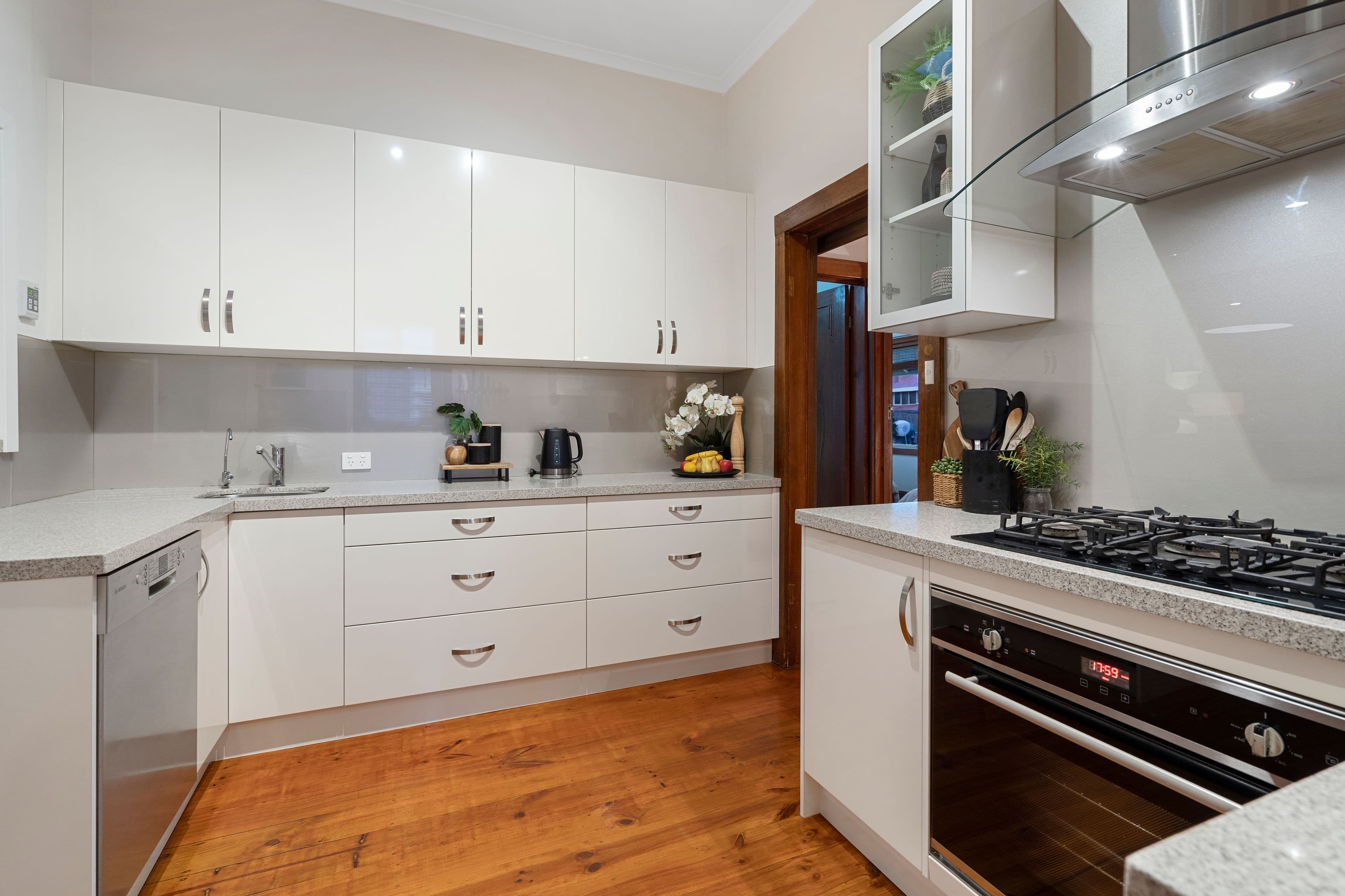 16 Magarey Street, Largs North SA 5016, Largs North - Thumbnail 3