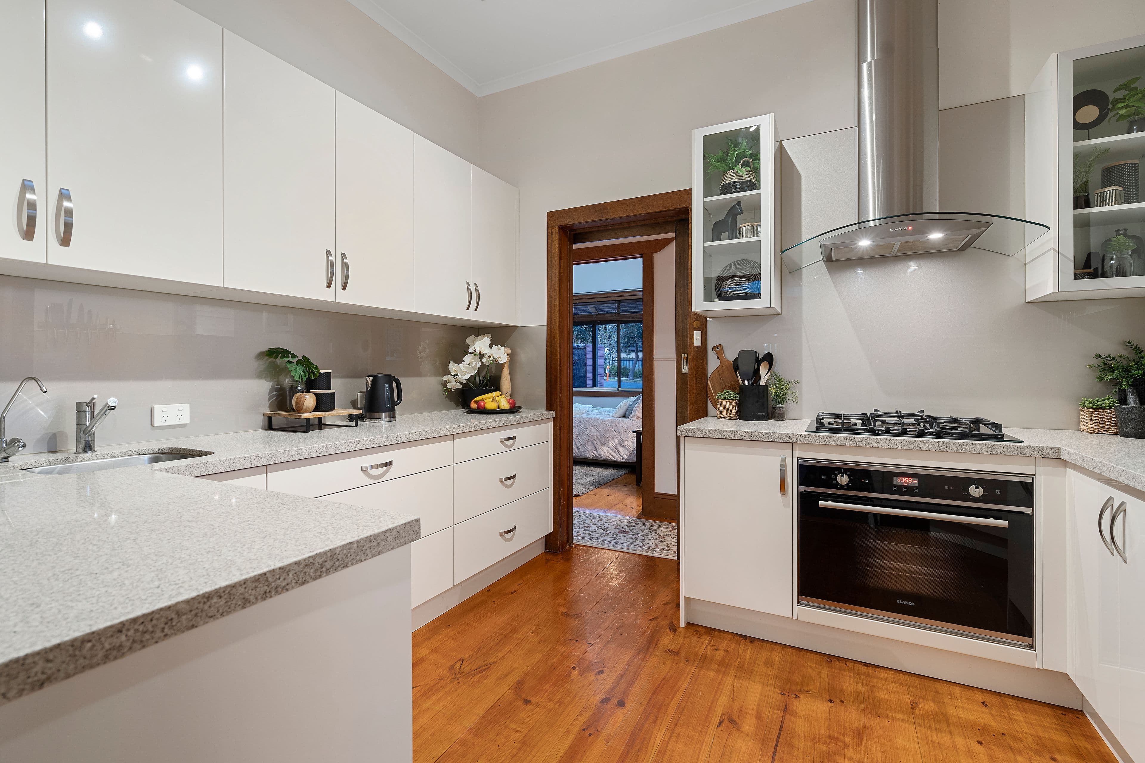 16 Magarey Street, Largs North SA 5016, Largs North - Thumbnail 4