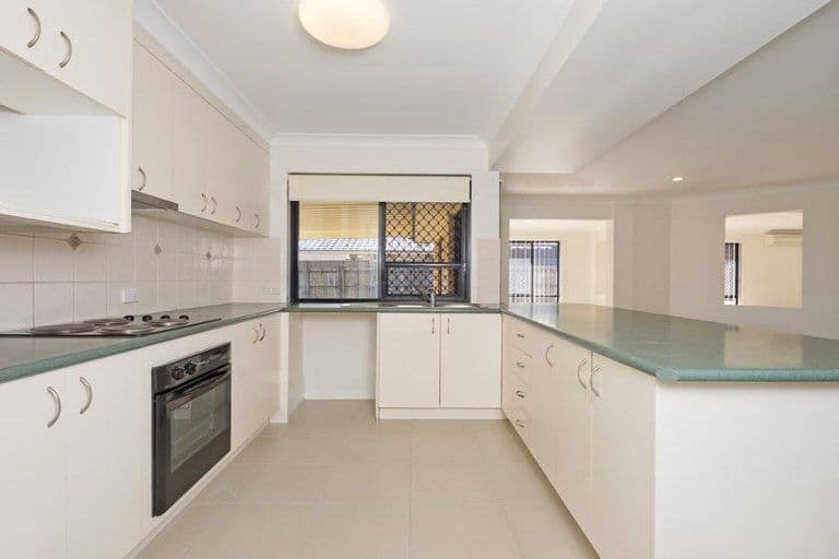 42 Altoft Street, Kuraby QLD 4112, Kuraby - Thumbnail 2