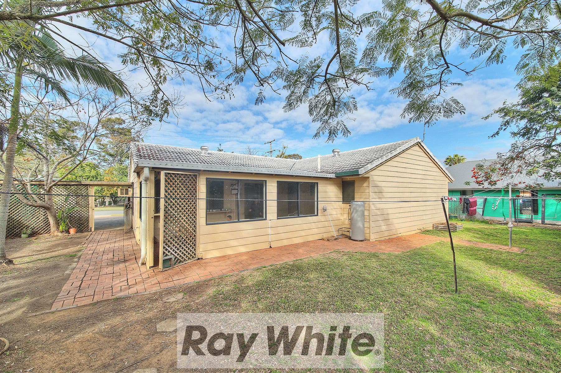 8 Eridani Avenue, Kingston QLD 4114, Kingston - Thumbnail 2