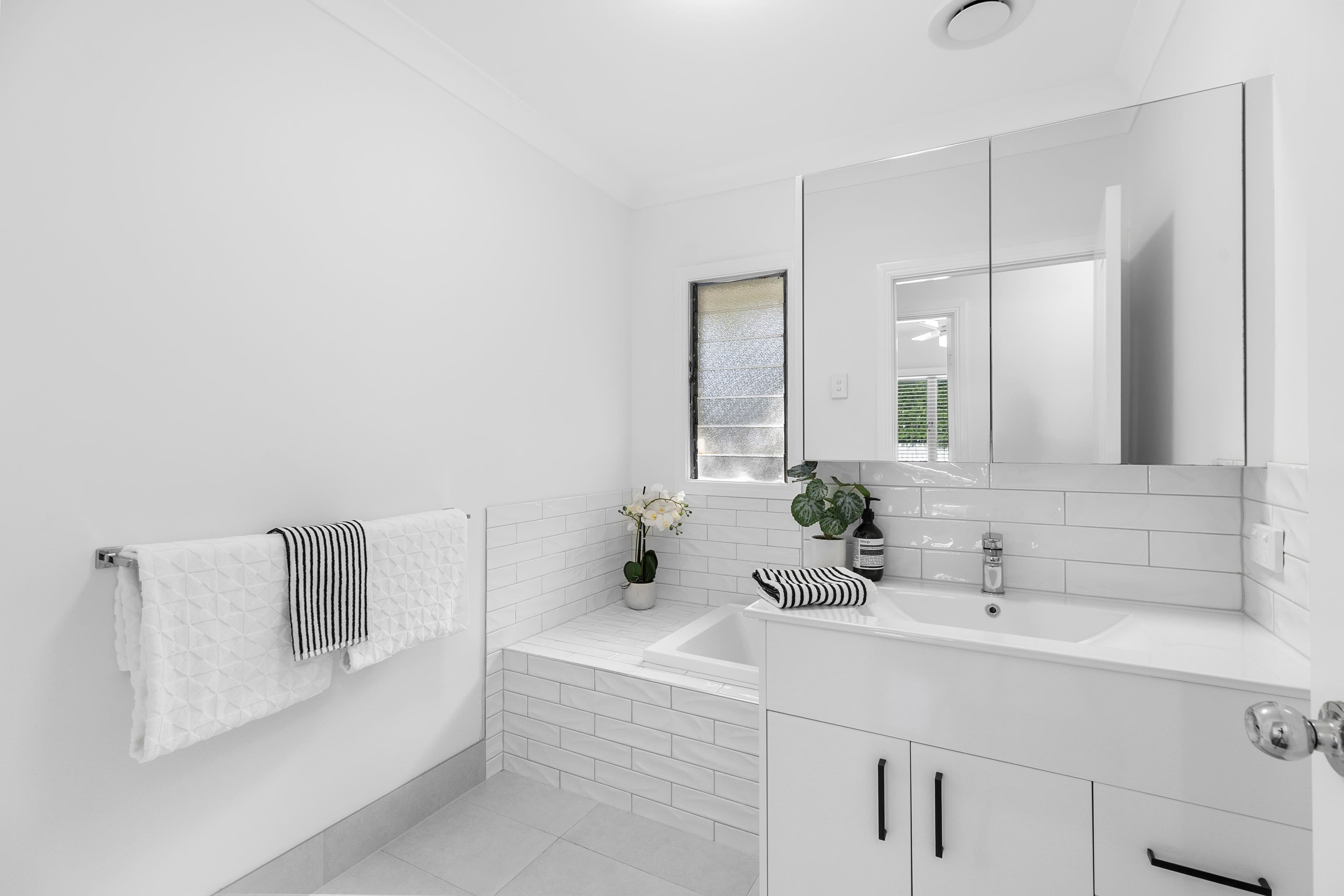 33 Gellibrand Street, Clayfield QLD 4011, Clayfield - Thumbnail 8