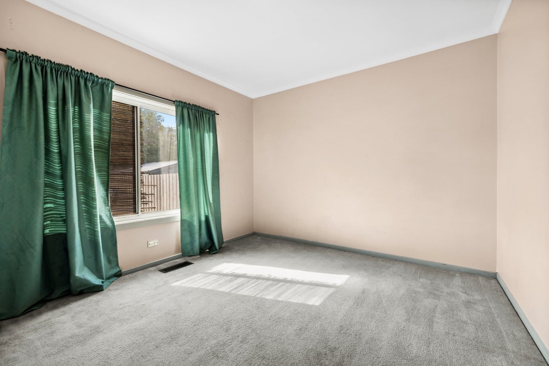 10 Oxley Street, Sunbury - Thumbnail 7