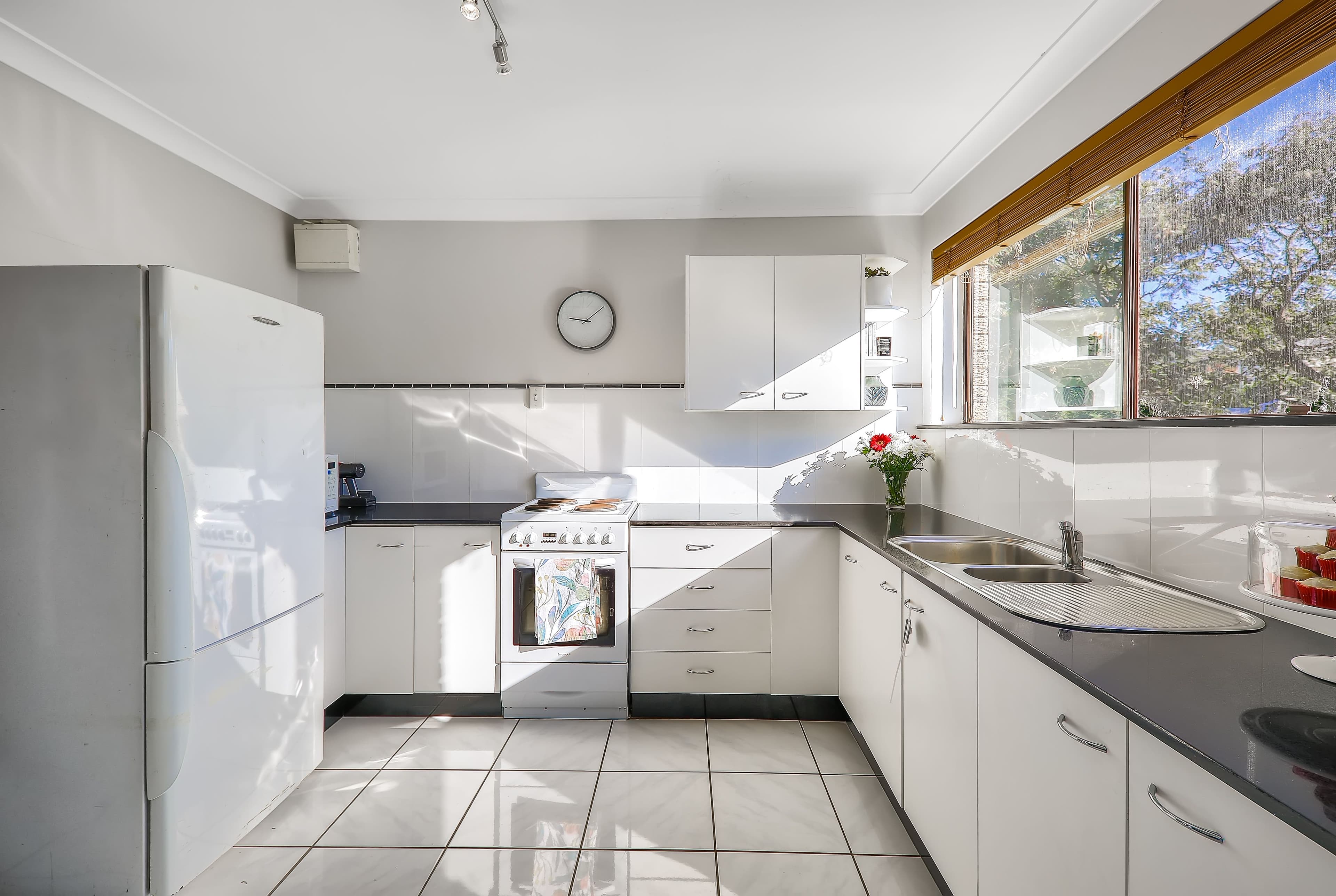 18 Central Avenue, Paddington QLD 4064, Paddington - Thumbnail 2