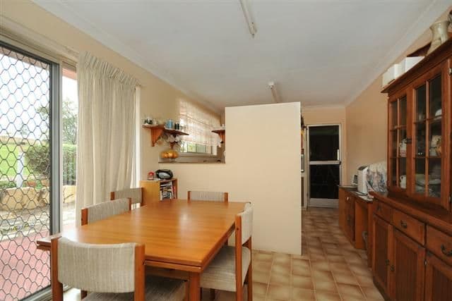 224 Hermitage Road, CRANLEY QLD 4350, Cranley - Thumbnail 2
