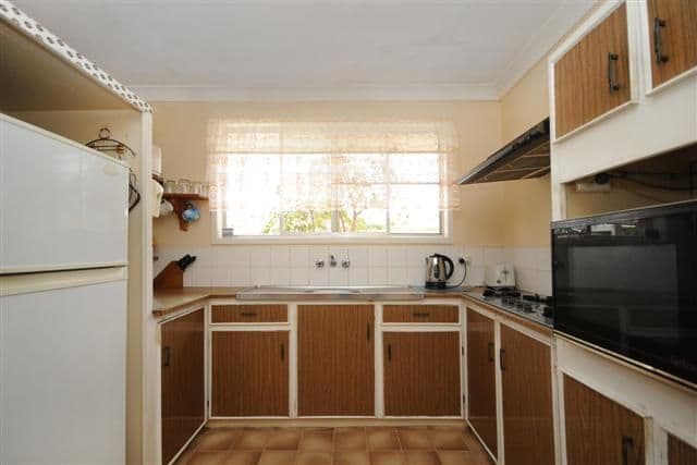 224 Hermitage Road, CRANLEY QLD 4350, Cranley - Thumbnail 3