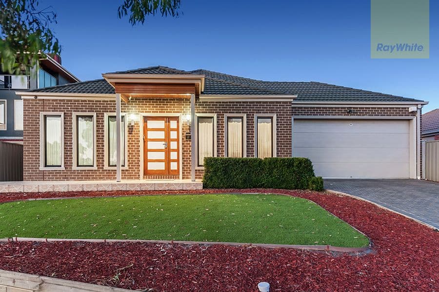 13 Elsternwick Way, Craigieburn VIC 3064, Craigieburn - Image 1