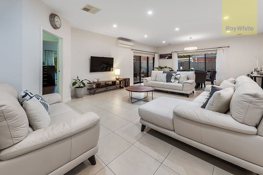 13 Elsternwick Way, Craigieburn VIC 3064, Craigieburn - Thumbnail 6