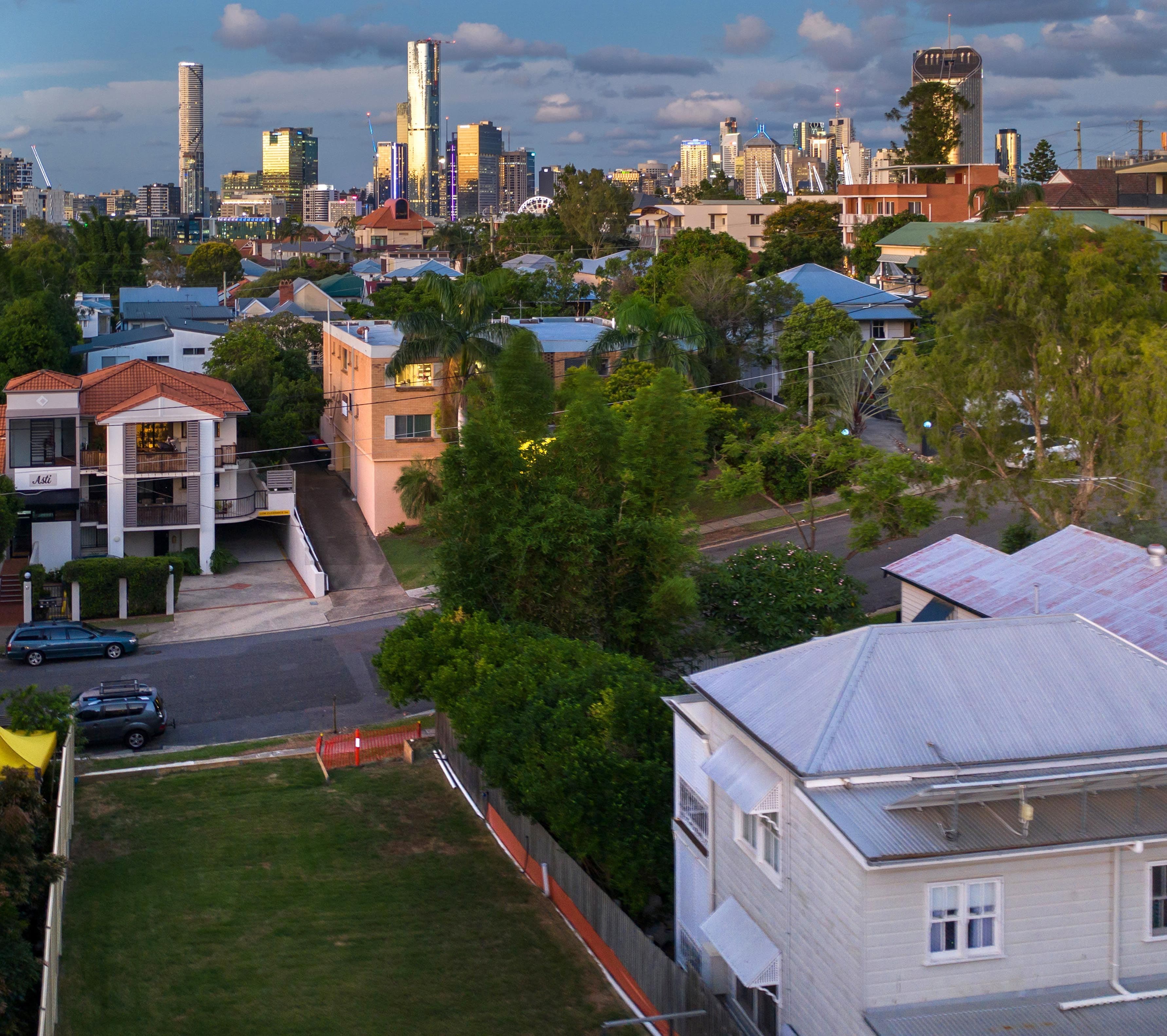 16 Jones Street, Highgate Hill QLD 4101, Highgate Hill - Image 1