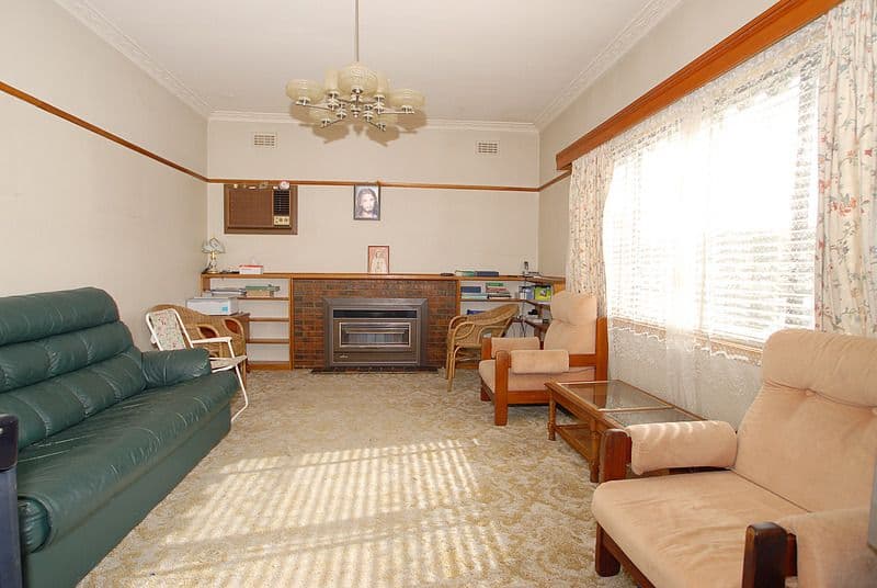 4 Clapham Avenue, SPRINGVALE VIC 3171, Springvale - Thumbnail 3