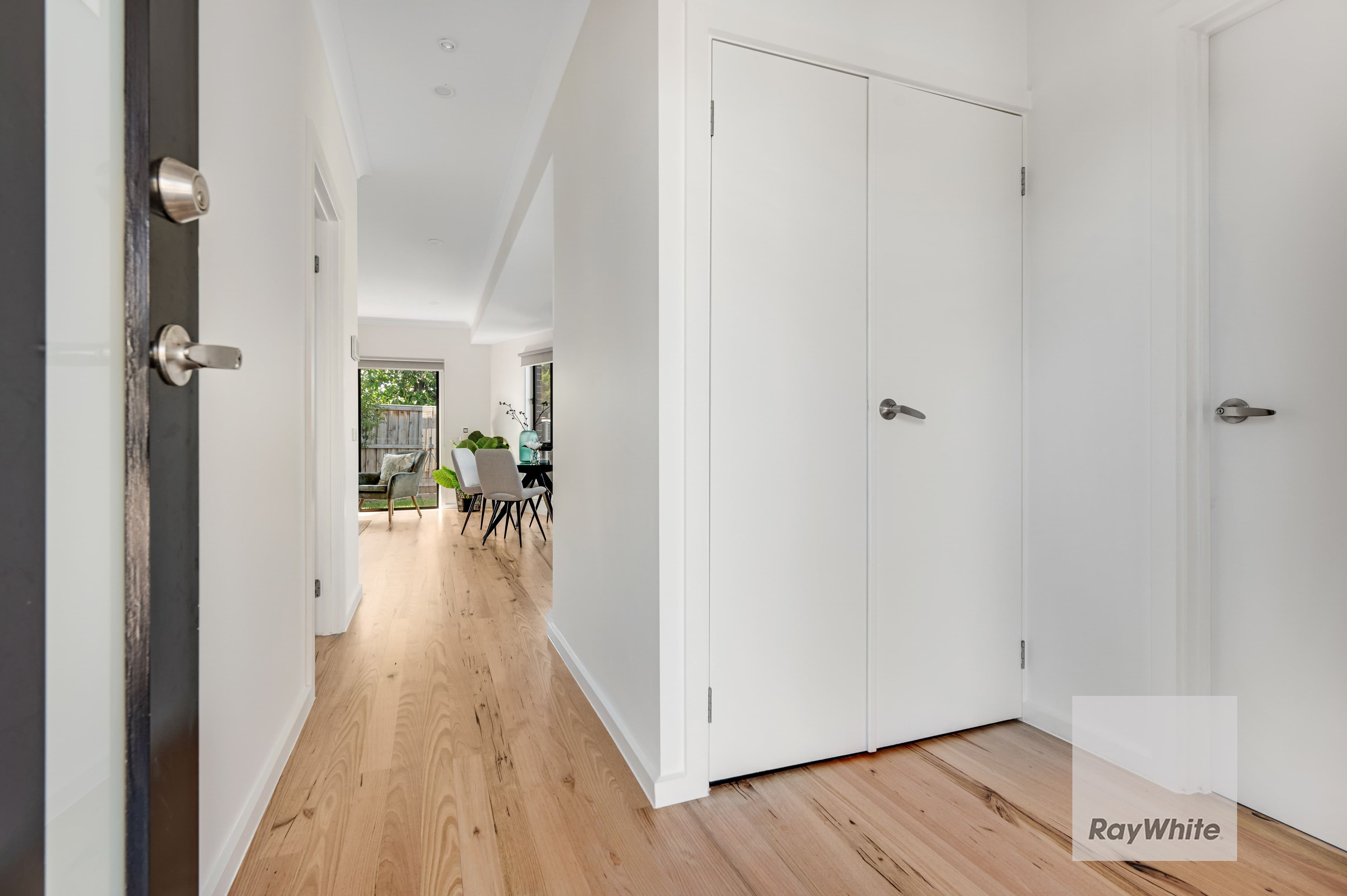 4 Remo Place, Tullamarine VIC 3043, Tullamarine - Thumbnail 2