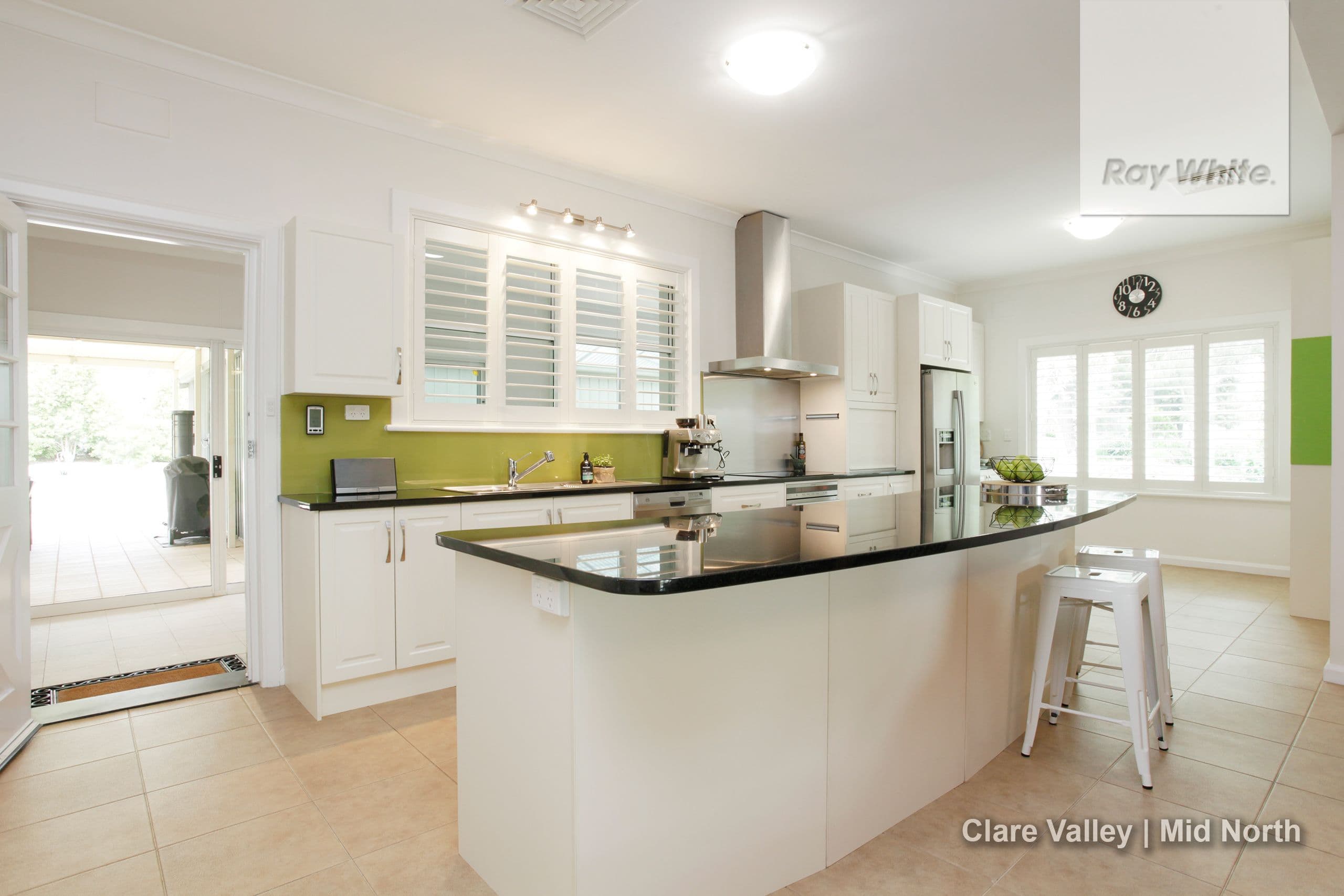18 William Street, Clare SA 5453, Clare - Thumbnail 3