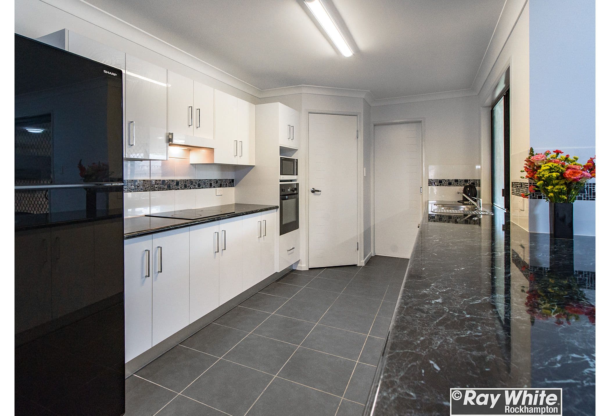 44 Stringybark Avenue, Norman Gardens QLD 4701, Norman Gardens - Thumbnail 2
