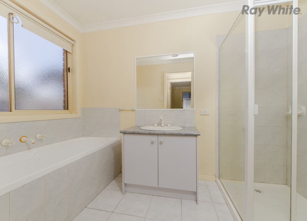 25 Yeats Drive, Delahey VIC 3037, Delahey - Thumbnail 5