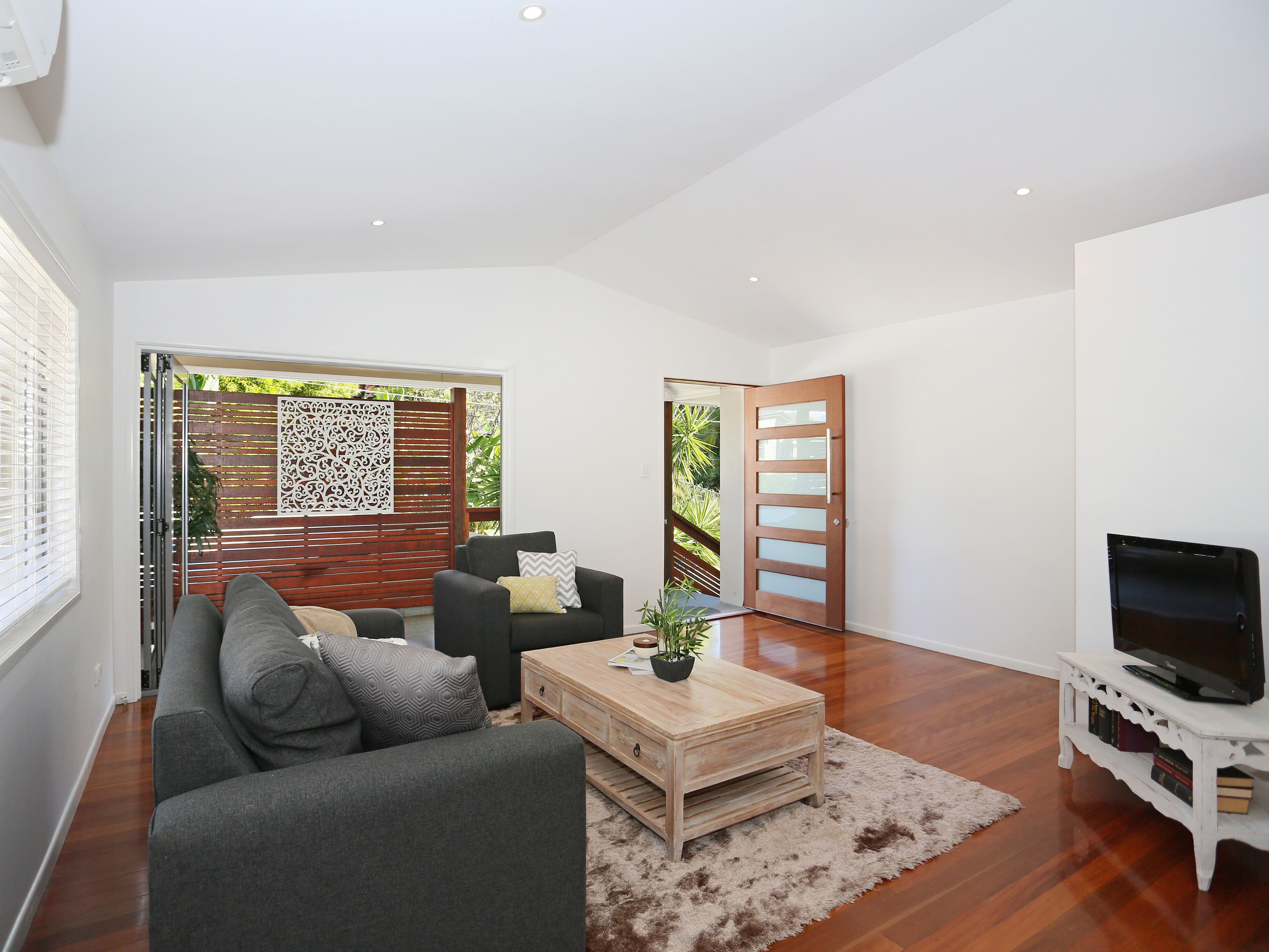 27 Knowles Street, Auchenflower QLD 4066, Auchenflower - Thumbnail 3