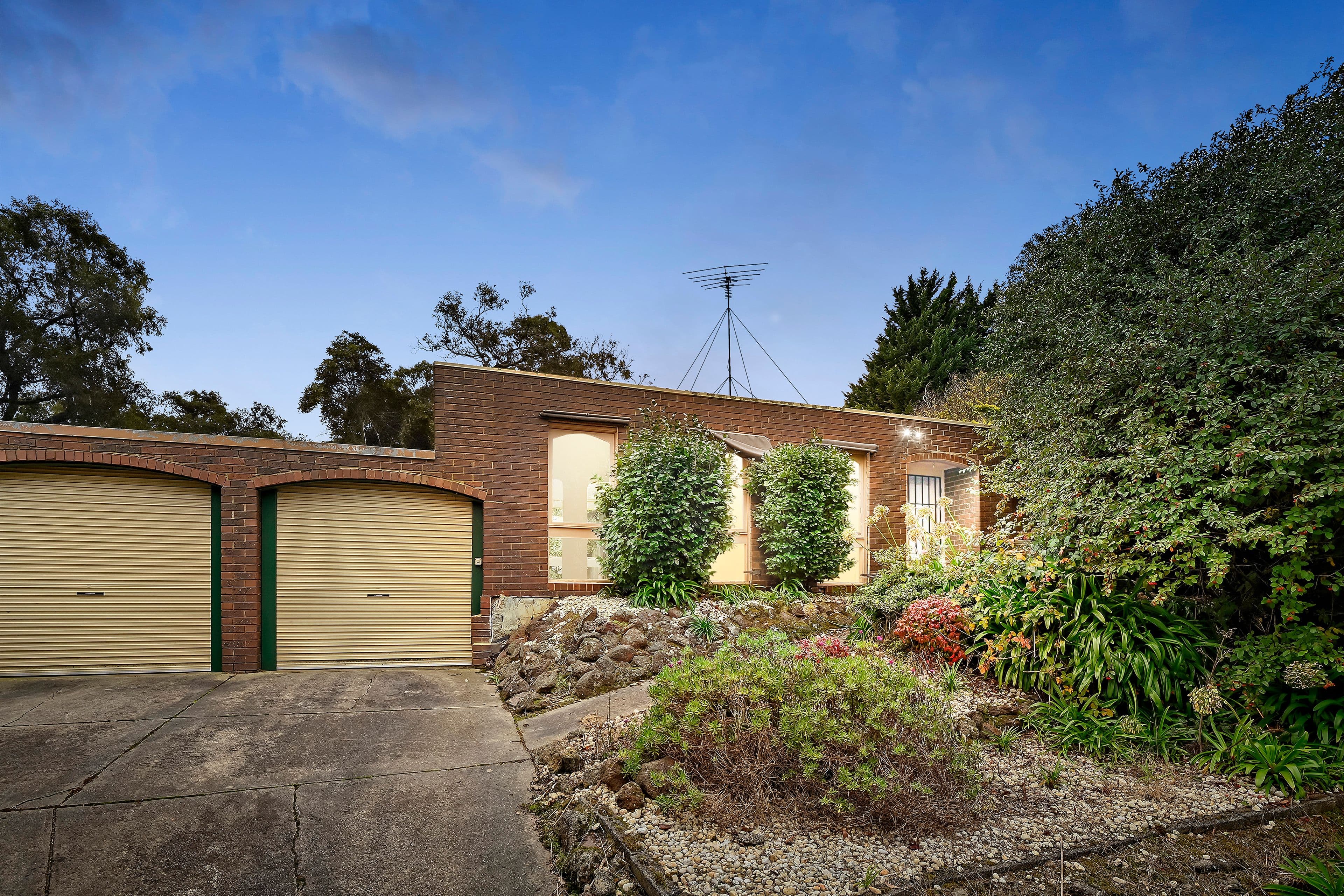 8 Dunraven Court, Frankston VIC 3199, Frankston - Image 1