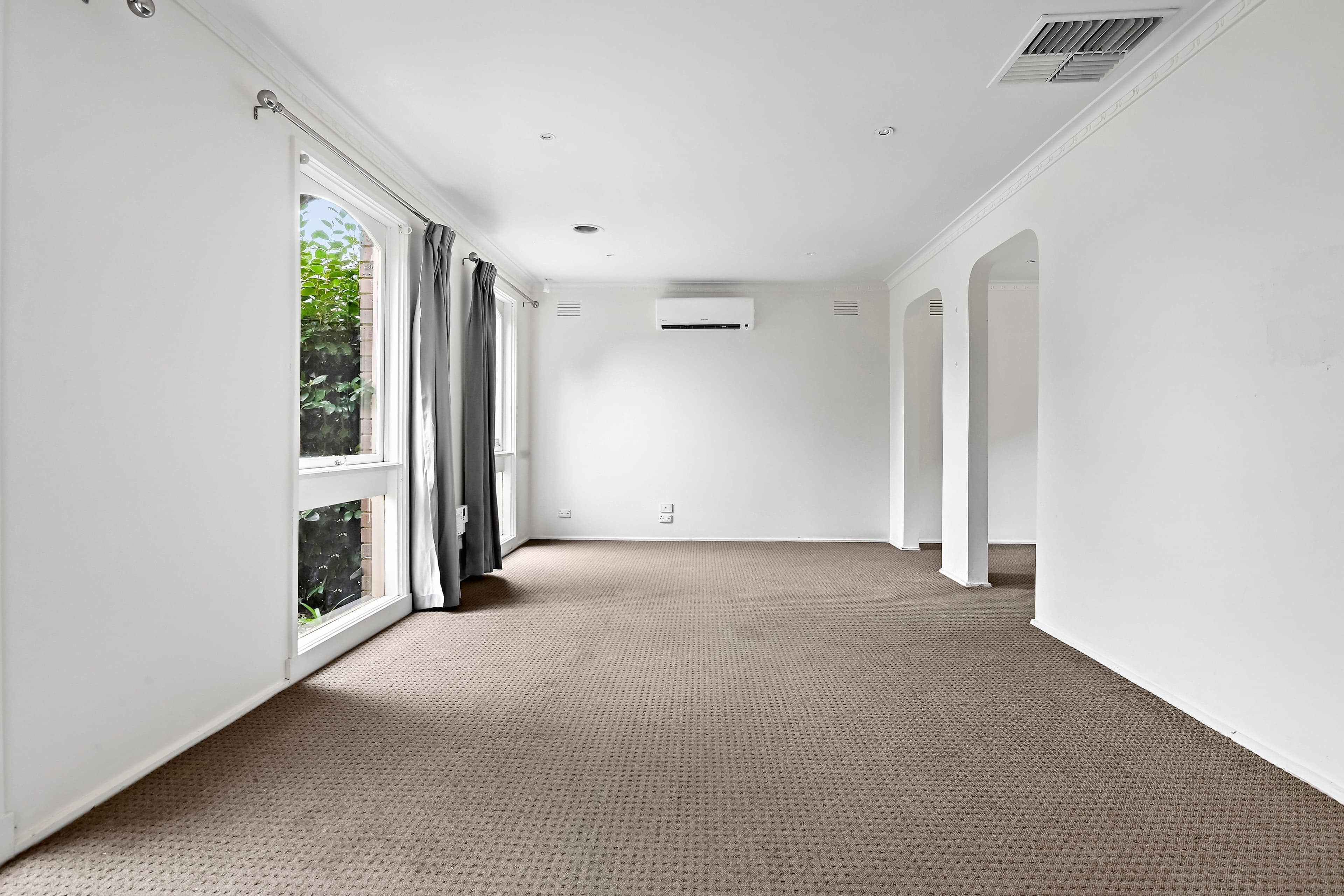 8 Dunraven Court, Frankston VIC 3199, Frankston - Thumbnail 2