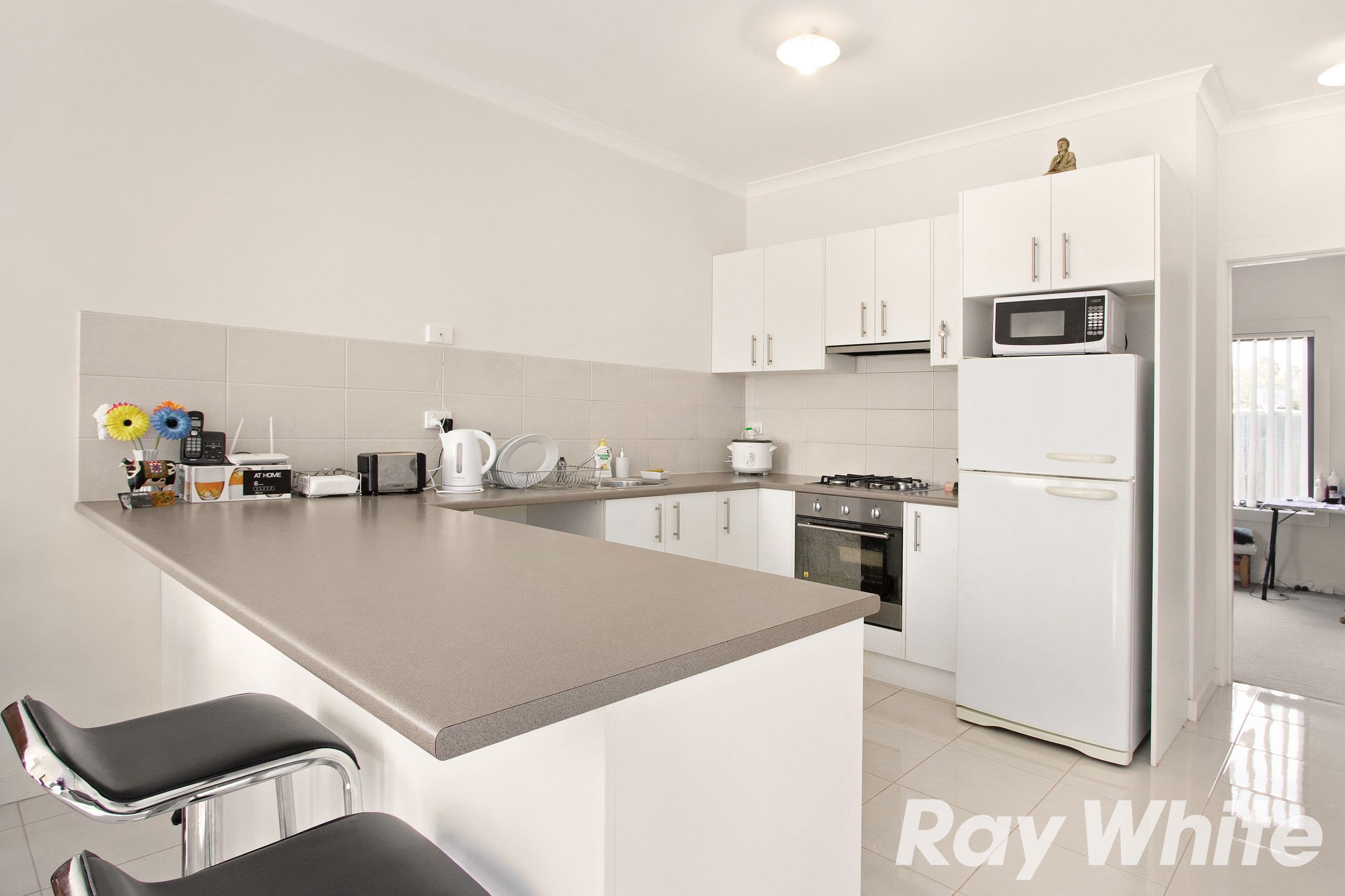 13 Nandina Road, Narre Warren VIC 3805, Narre Warren - Thumbnail 2