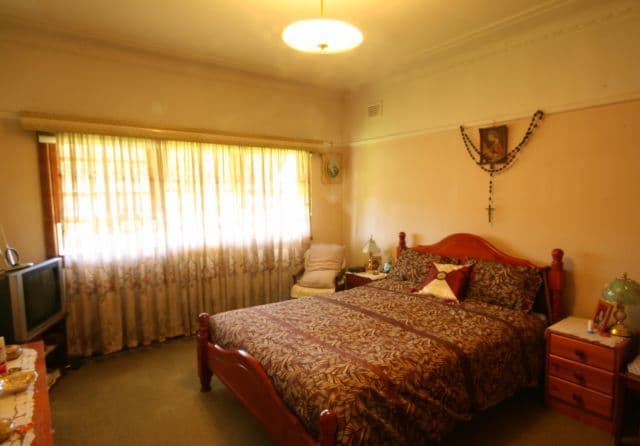 GREENACRE NSW 2190, Greenacre - Thumbnail 2