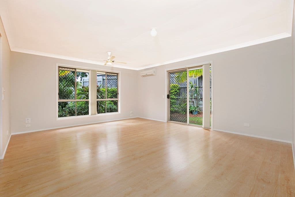 9 Paroo Place, Hillcrest QLD 4118, Hillcrest - Thumbnail 2