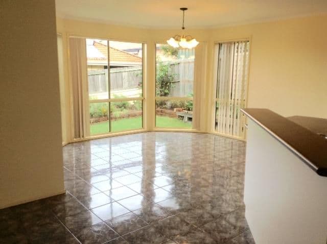 9 ANGUS Street, Sinnamon Park QLD 4073, Sinnamon Park - Thumbnail 6