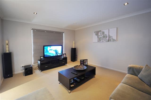 9 Whitman Street, WESTBROOK QLD 4350, Westbrook - Thumbnail 4