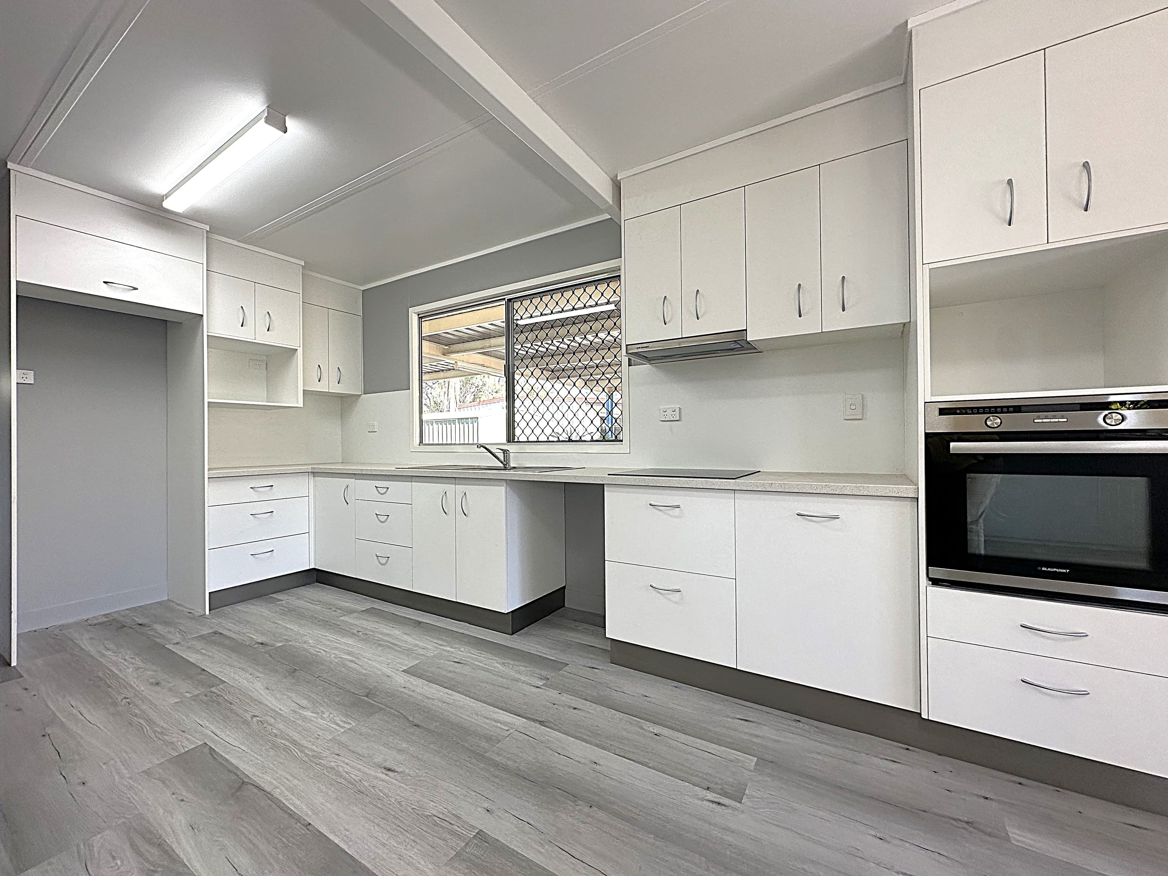 52 Willow Street, Barcaldine QLD 4725, Barcaldine - Thumbnail 4