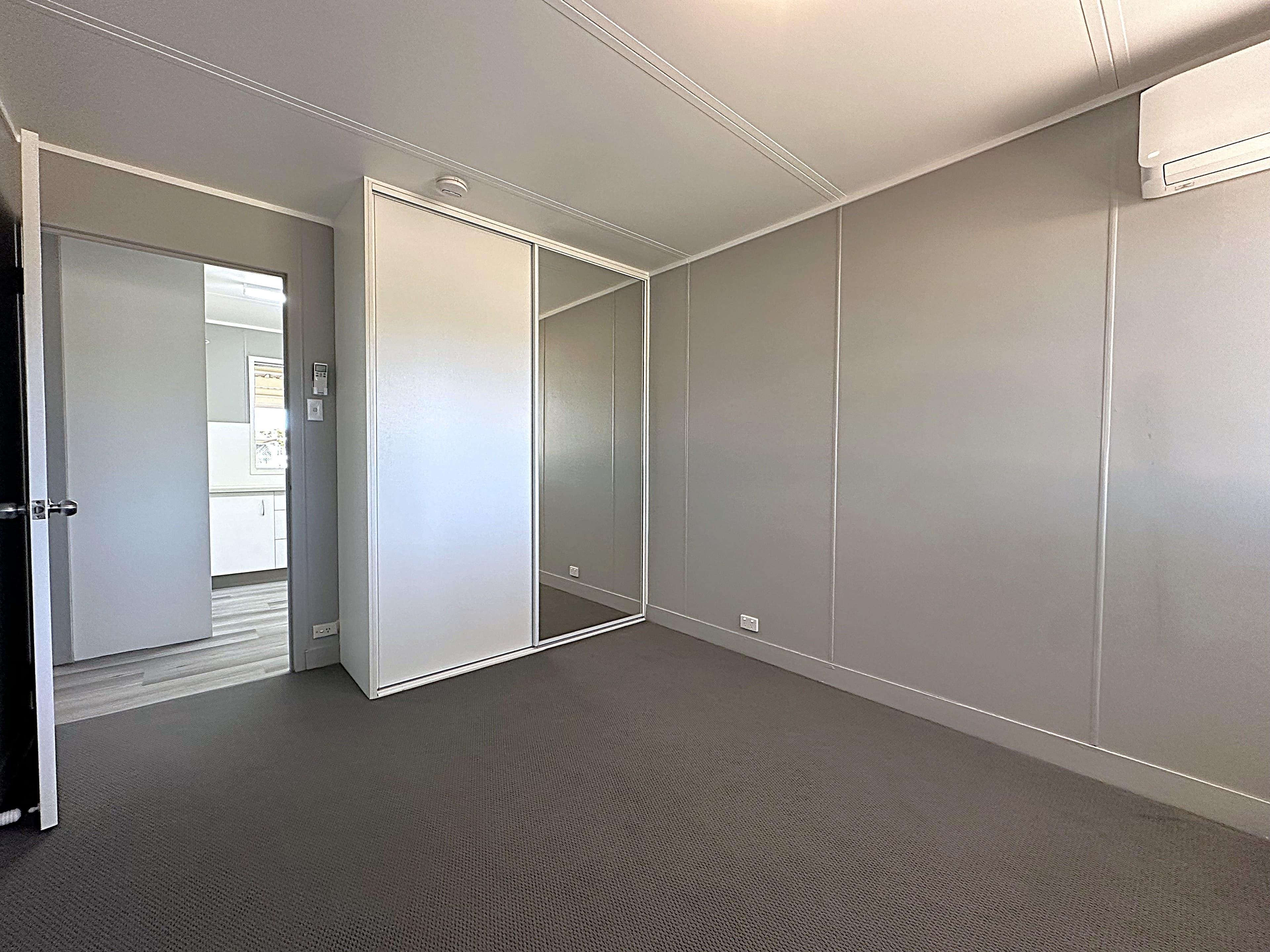 52 Willow Street, Barcaldine QLD 4725, Barcaldine - Thumbnail 7