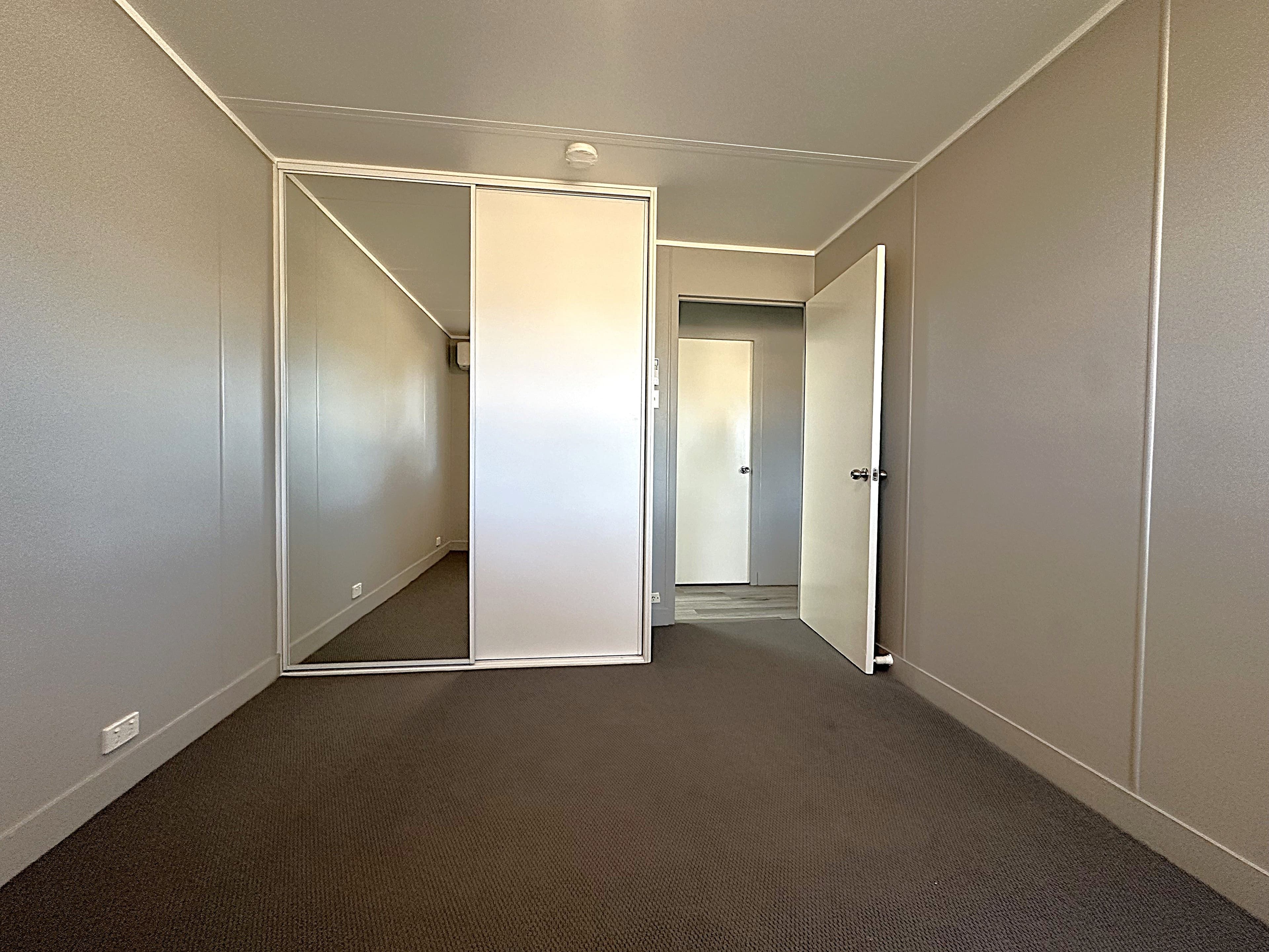 52 Willow Street, Barcaldine QLD 4725, Barcaldine - Thumbnail 8