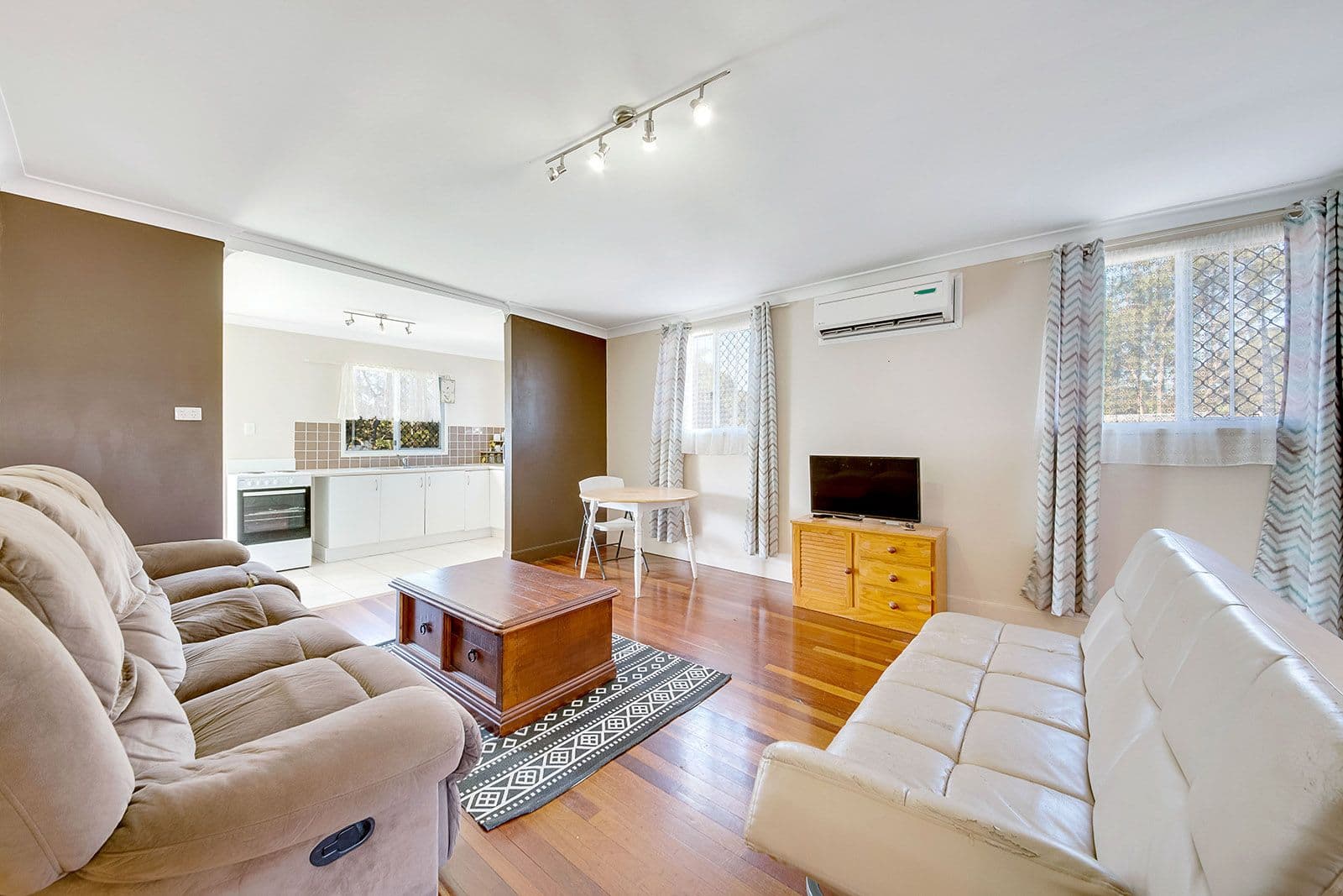 12 Yukana Street, Boyne Island QLD 4680, Boyne Island - Thumbnail 4