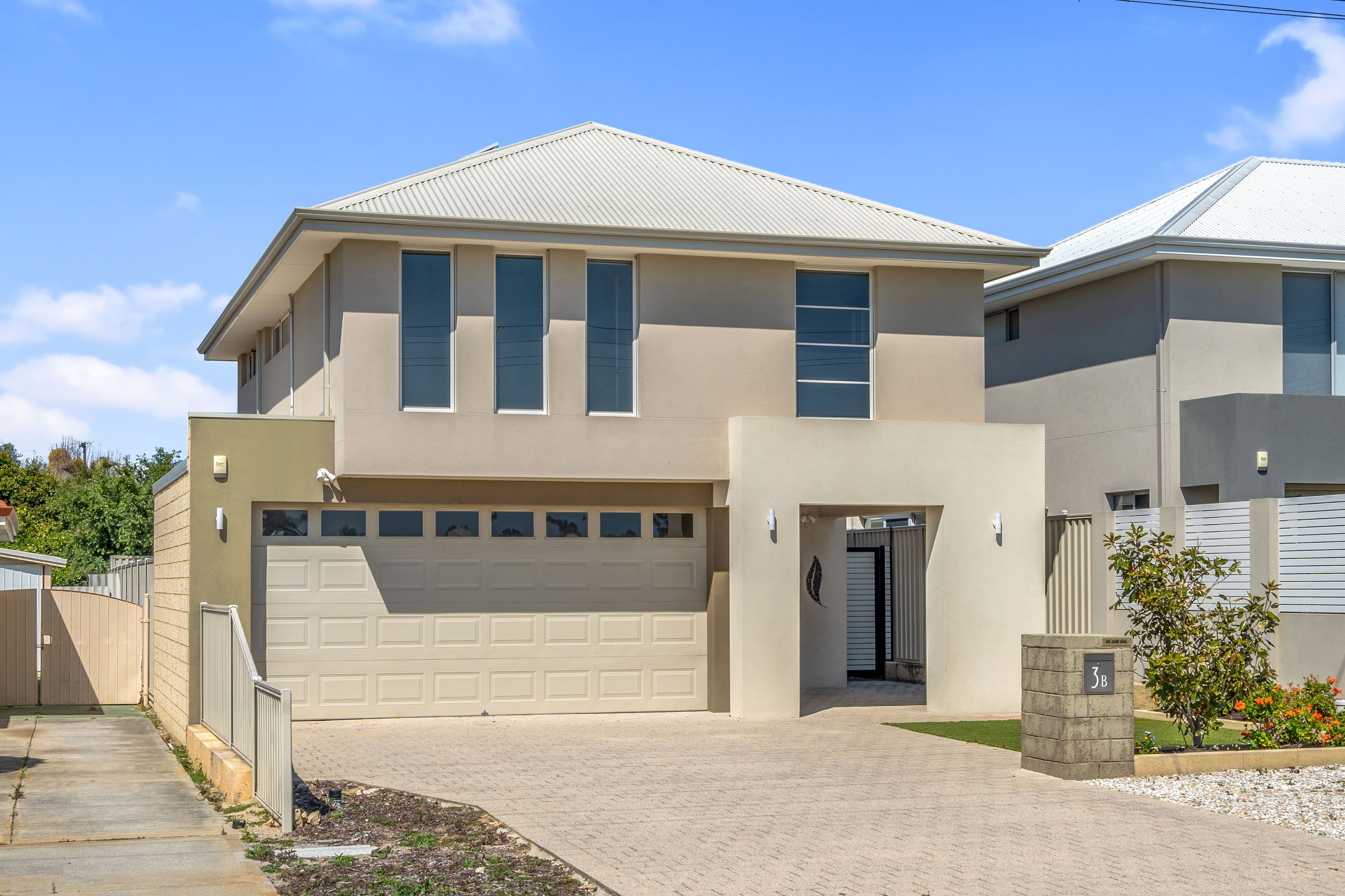 28 Raleigh Street, FOOTSCRAY VIC 3011, Footscray - Thumbnail 2