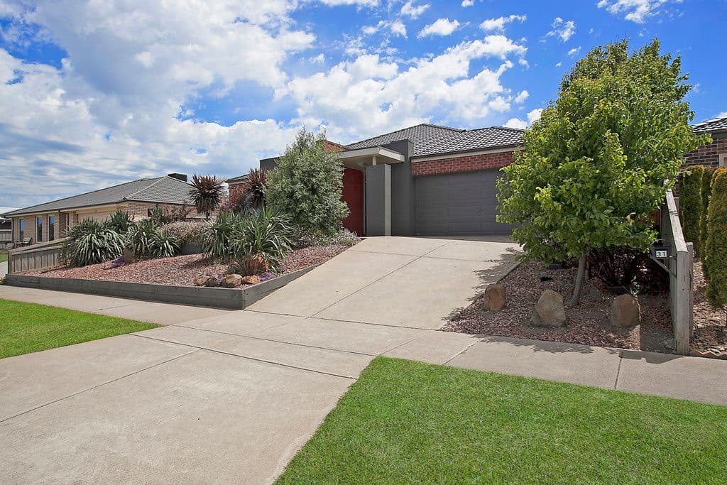 31 Mitchell Street, Warrnambool VIC 3280, Warrnambool - Thumbnail 2