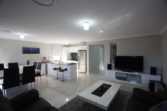 6 Orwell Place, SPRING FARM NSW 2570, Spring Farm - Thumbnail 3