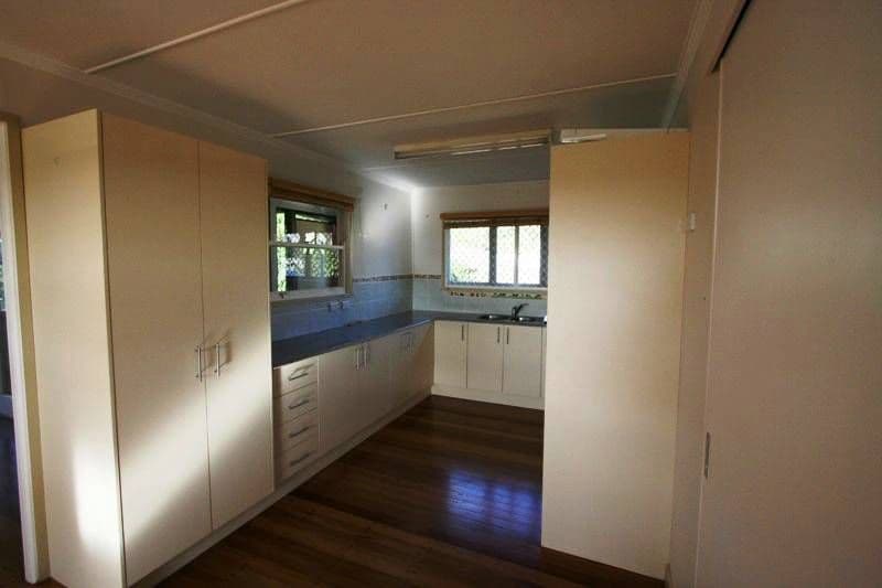 16 Stannard Road, MANLY WEST QLD 4179, Manly West - Thumbnail 2
