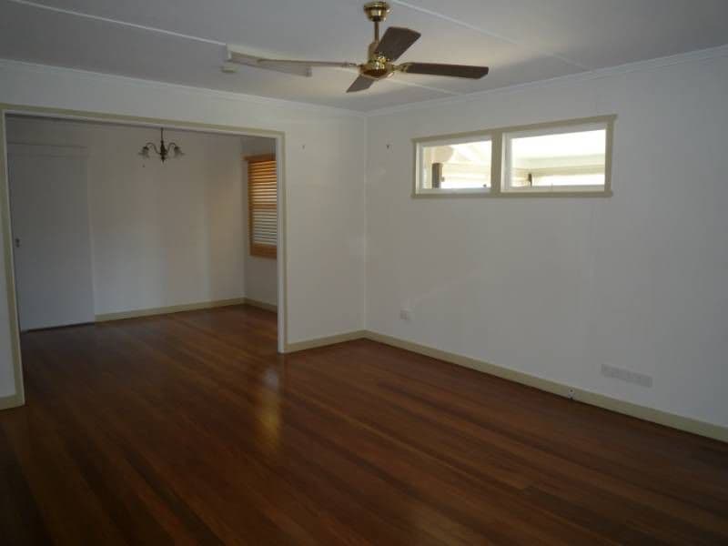 16 Stannard Road, MANLY WEST QLD 4179, Manly West - Thumbnail 4