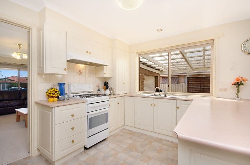 32 Evelyn Crescent, WARRNAMBOOL VIC 3280, Warrnambool - Thumbnail 3