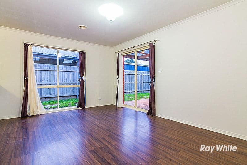 6 Carina Terrace, CRANBOURNE WEST VIC 3977, Cranbourne West - Thumbnail 3